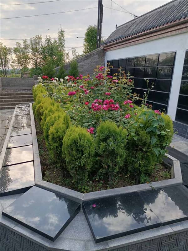 西安閻良漢皇樹葬墓園是如何將中國傳統文化與現代殯葬園林特點相結合的？