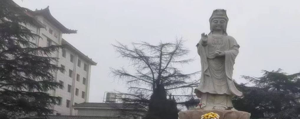 西安鳳棲山南區(qū)墓園位置及交通指南，輕松抵達安息之地
