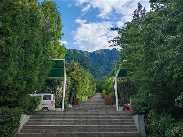 西安九龍山公墓九真臺墓區目前有哪些租賃政策或優惠活動?