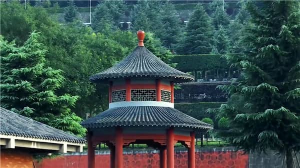 西安霸陵墓園（園區景觀）