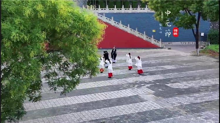 西安霸陵墓園新區(qū)是否提供跨文化或宗教安葬服務(wù)？