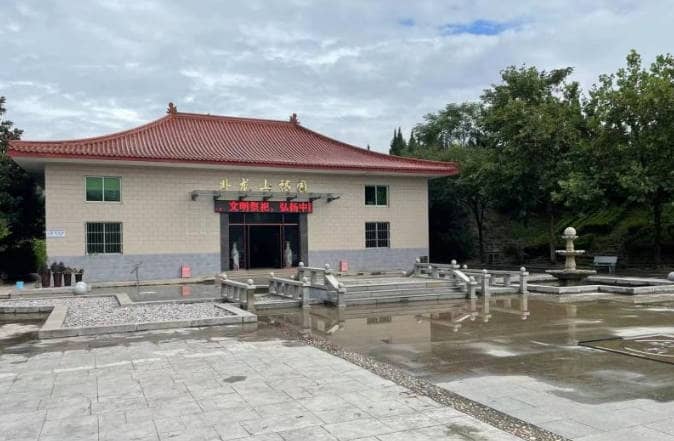 西安臥龍山墓園價格如何？